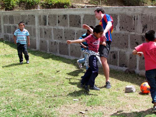 Georgetown Volunteers Support Coffee Farmers in Rural Nicaragua | Fabretto